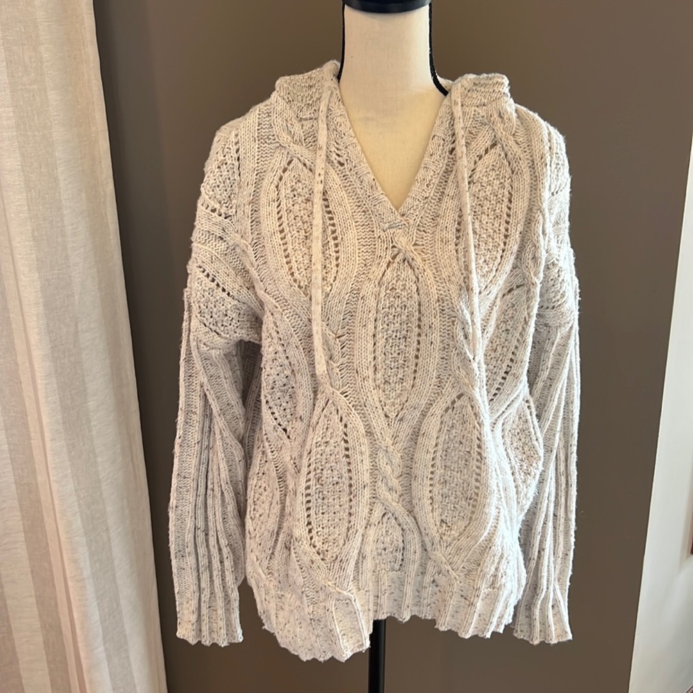 Beautiful cream pull over